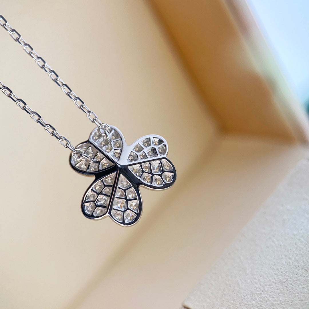 [OAK JURI]CLOVER DIAMOND NECKLACE SILVER