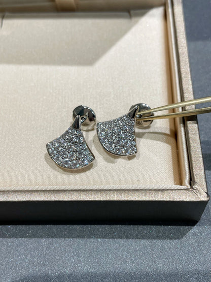 [OAK JURI]DREAM STUD EARRINGS DIAMOND