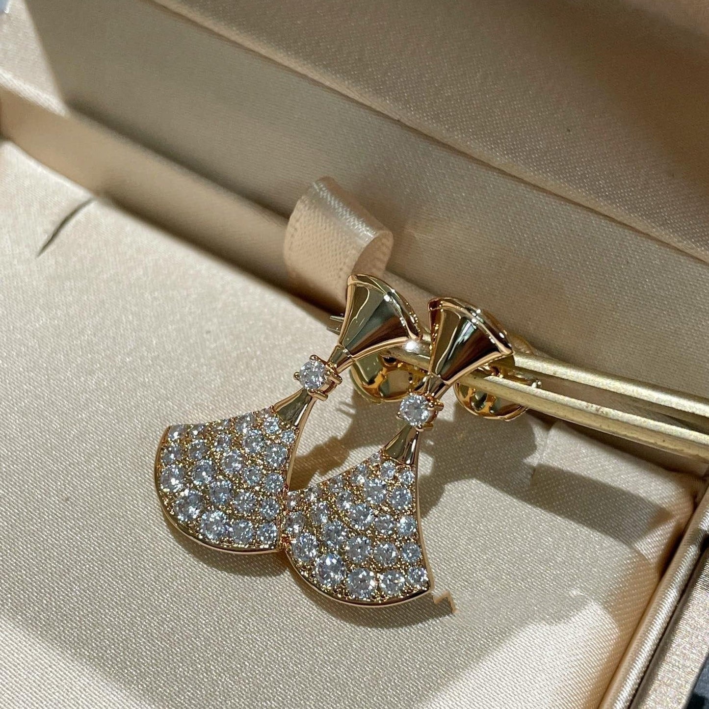 [OAK JURI]DREAM EARRINGS DIAMOND