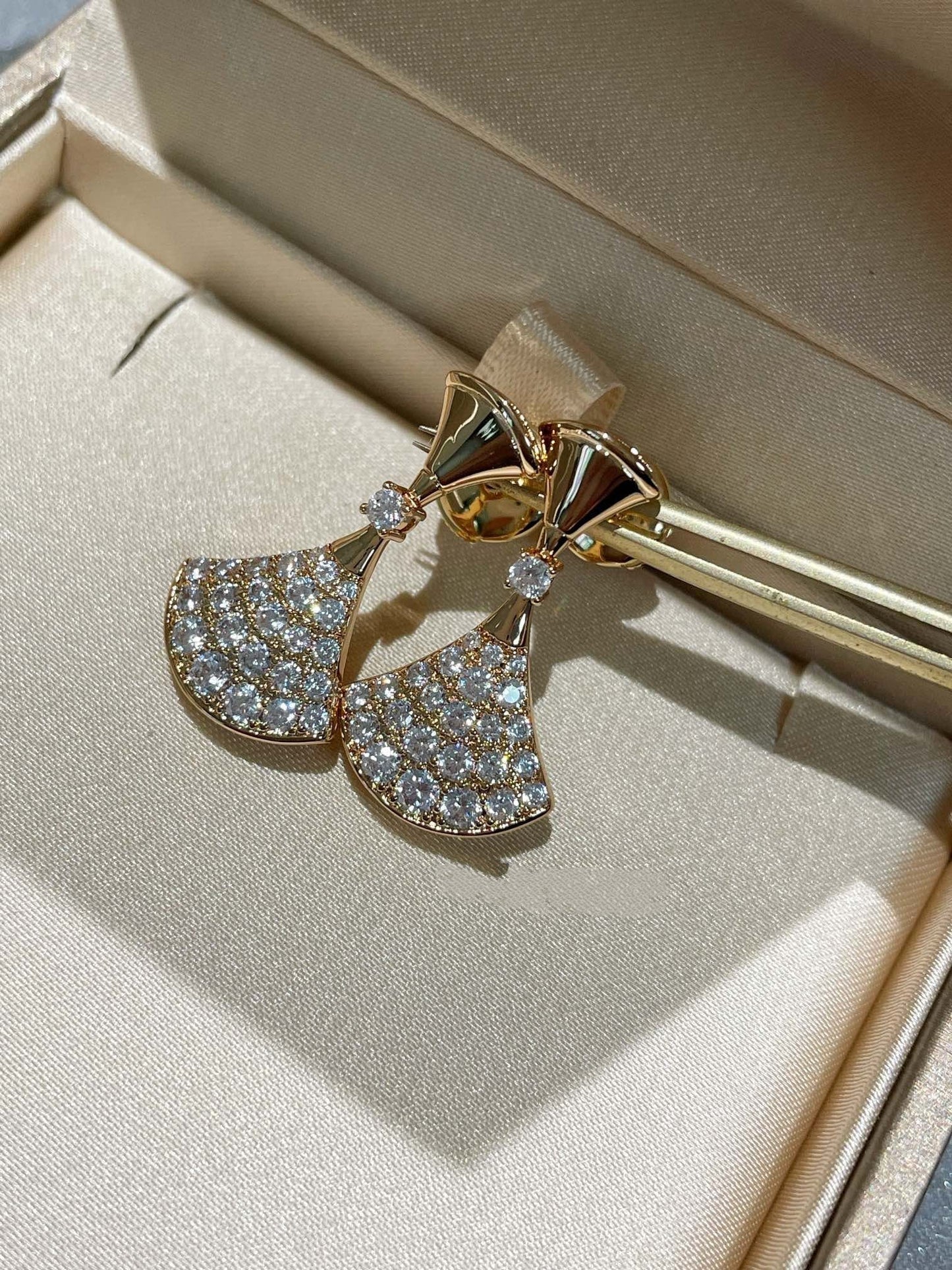 [OAK JURI]DREAM EARRINGS DIAMOND
