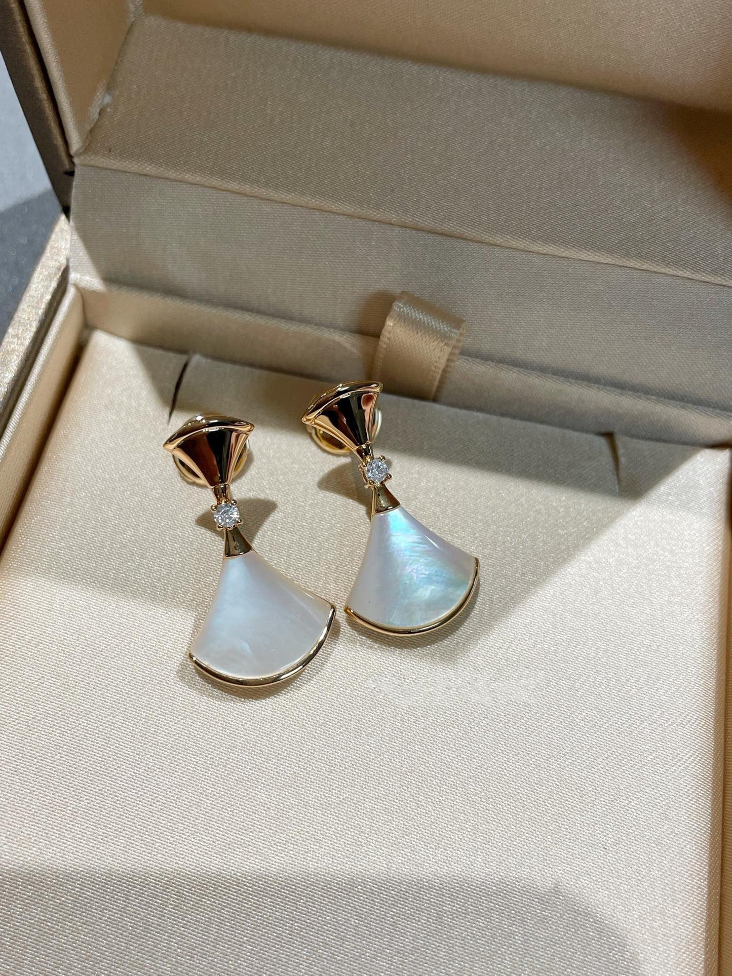 [OAK JURI]DREAM MOP 1 DIAMOND EARRINGS