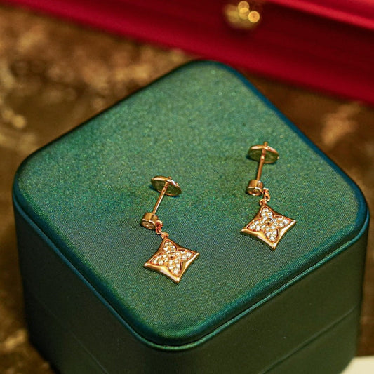 [OAK JURI]STAR DIAMONDS EARRINGS GOLD