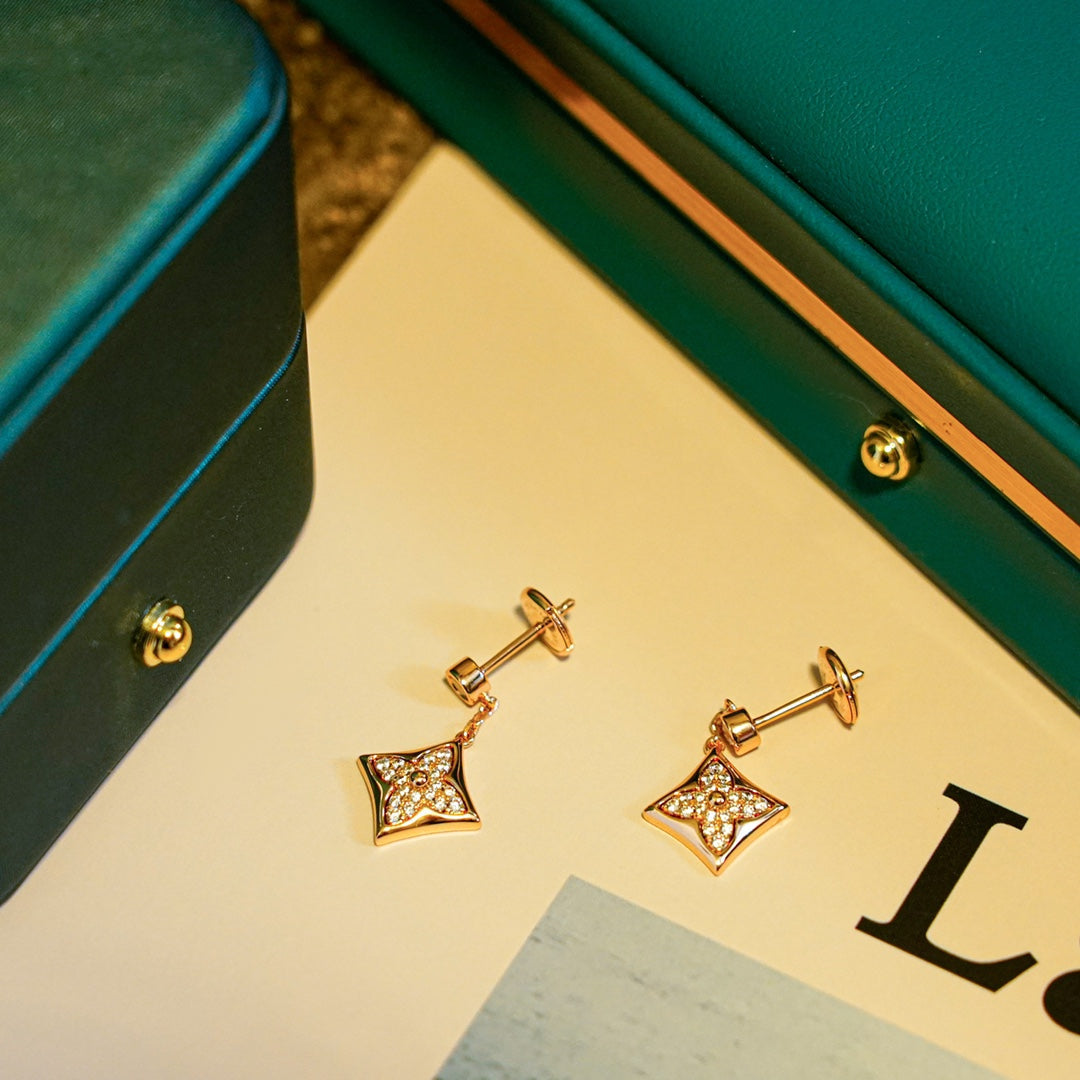 [OAK JURI]STAR DIAMONDS EARRINGS GOLD