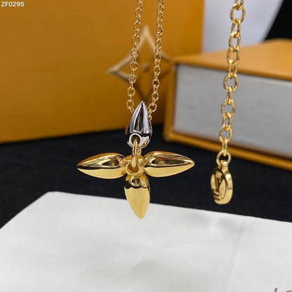 [OAK JURI]LOUISETTE PEDANT GOLD NECKLACE