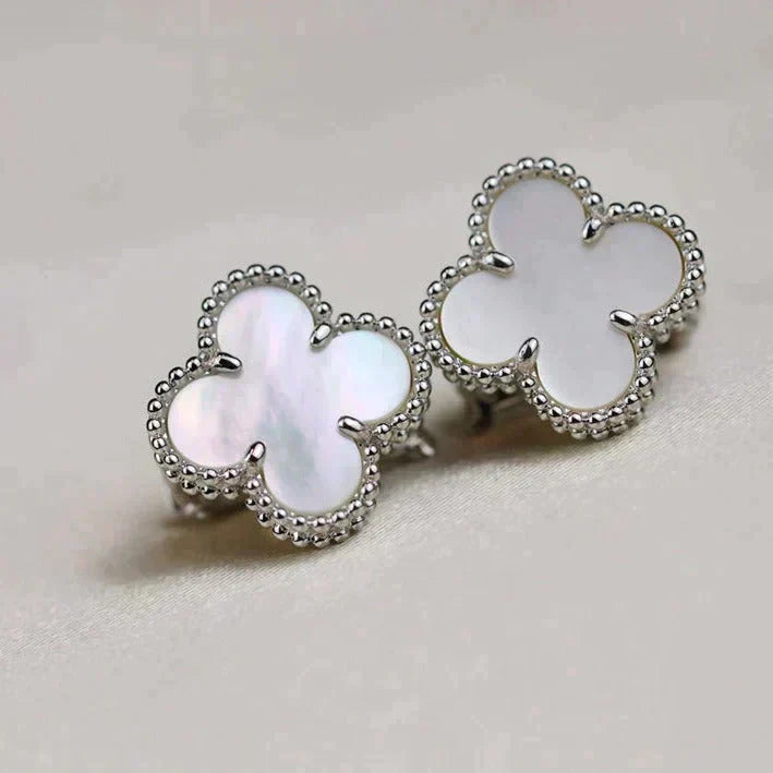 [OAK JURI]CLOVER MEDIUM 1 MOTIFS  WHITE MOP EARRINGS SILVER