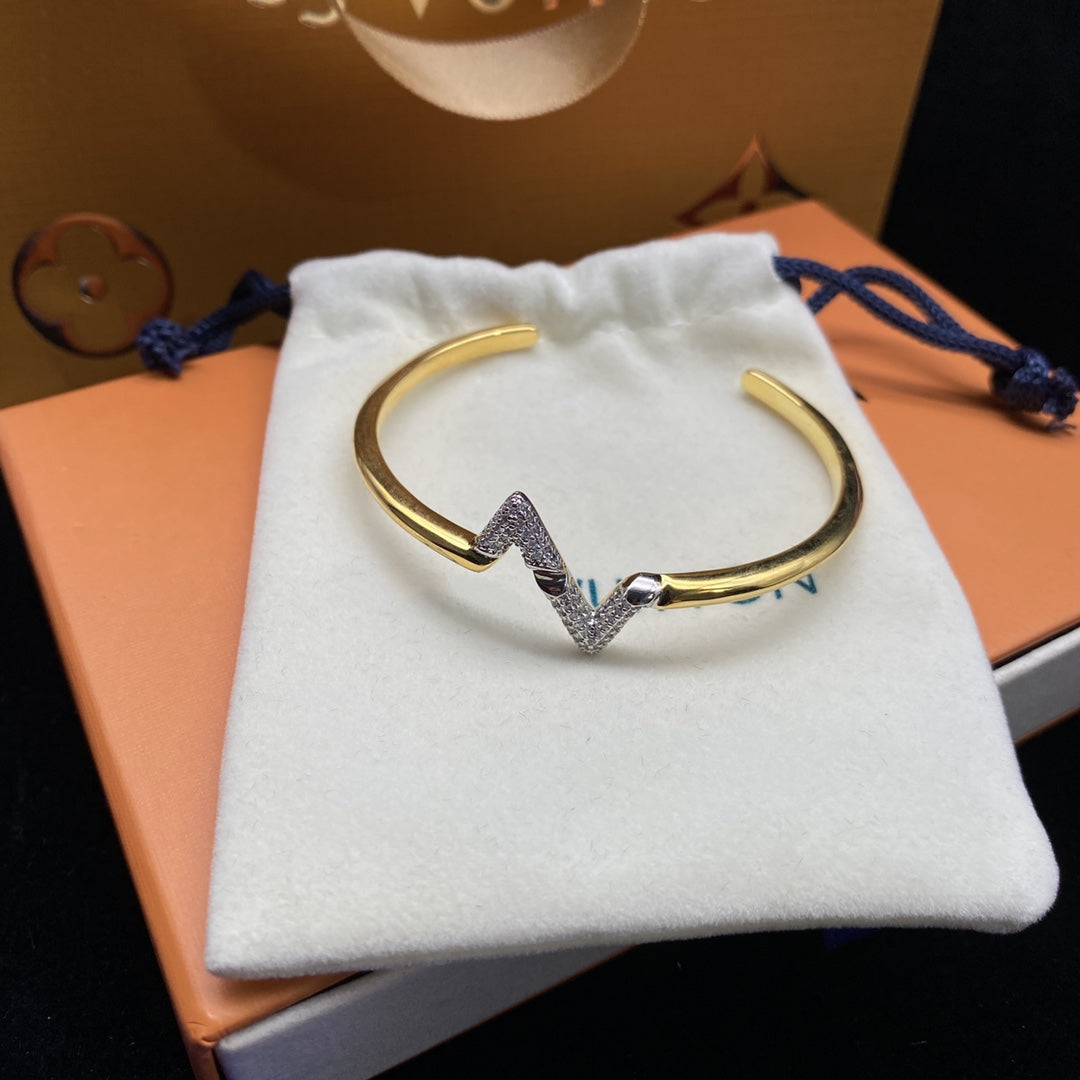 [OAK JURI]VOLTE UPSITE DOWN DIAMOND GOLD OPEN BRACELET