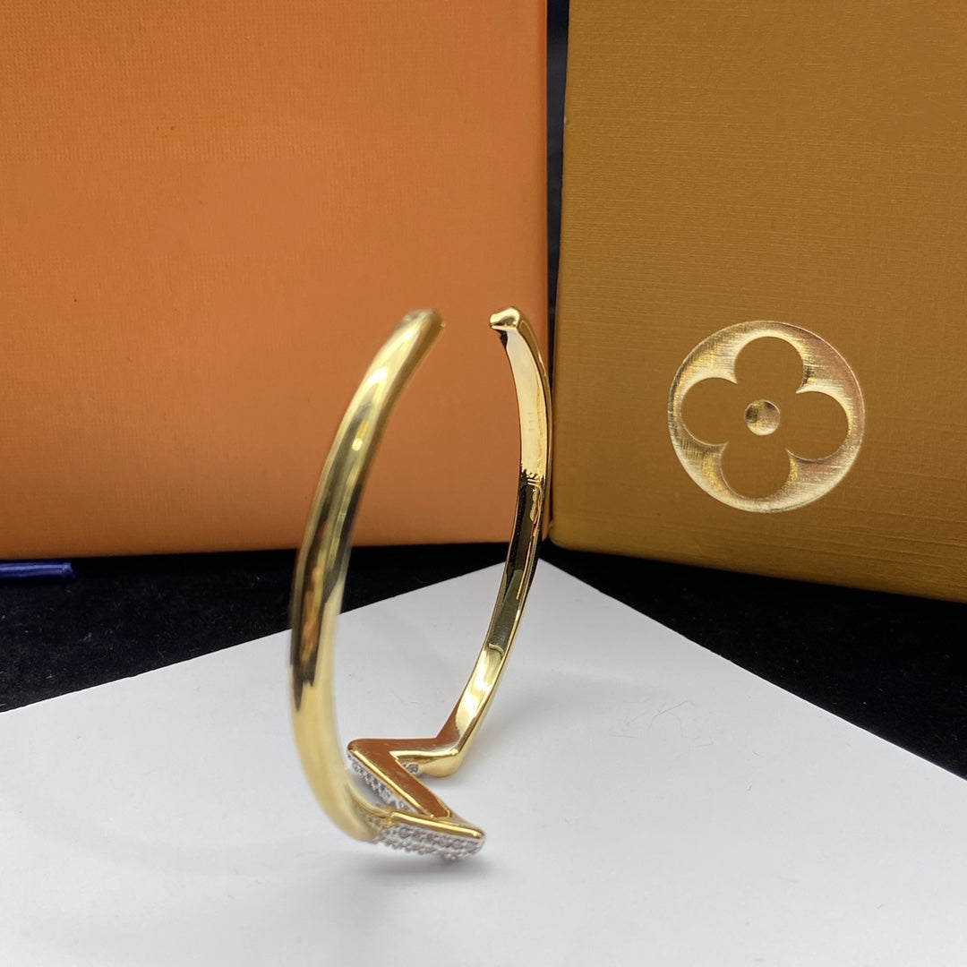 [OAK JURI]VOLTE UPSITE DOWN DIAMOND GOLD OPEN BRACELET