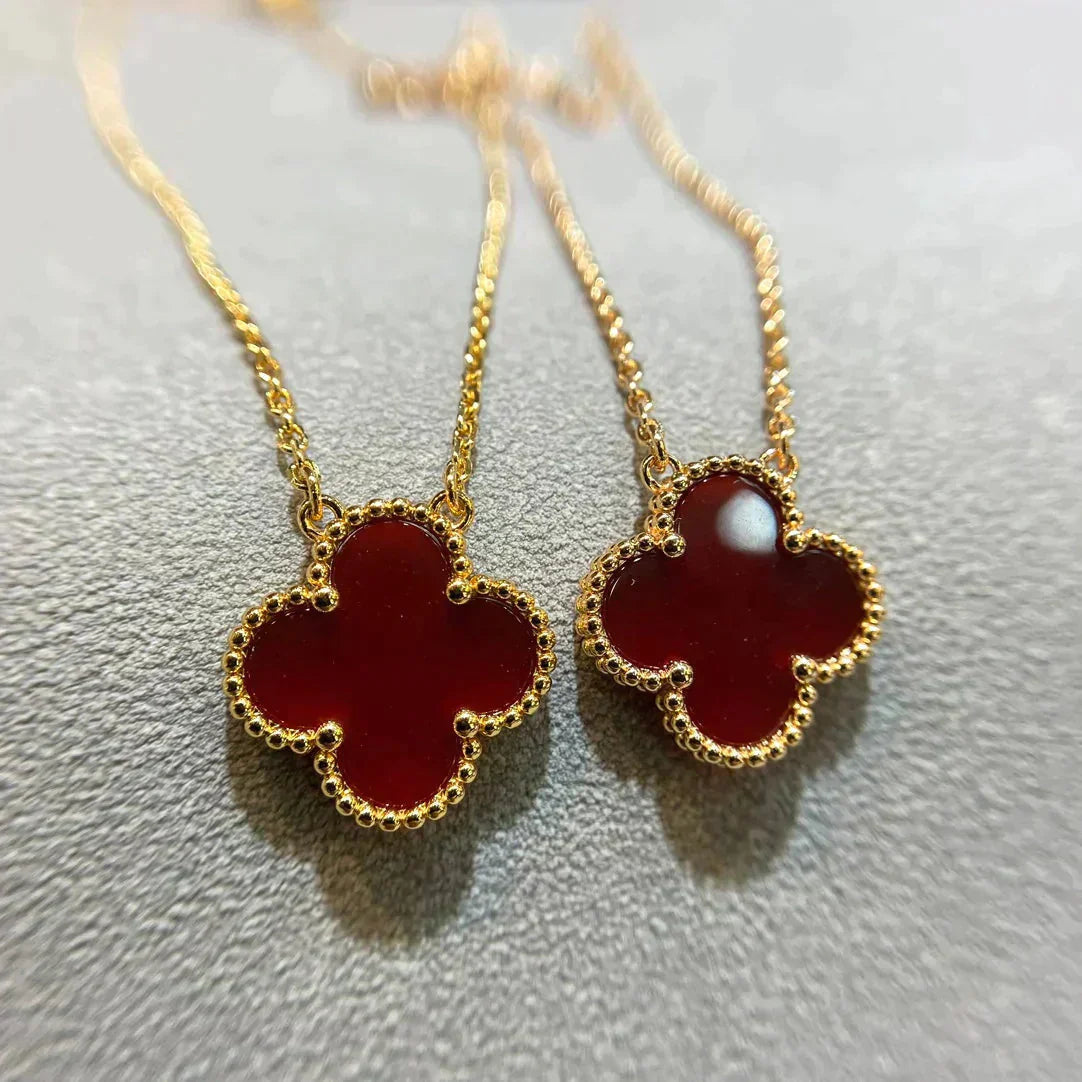 [OAK JURI]CLOVER 15MM CARNELIAN SINGLE FLOWER NECKLACE