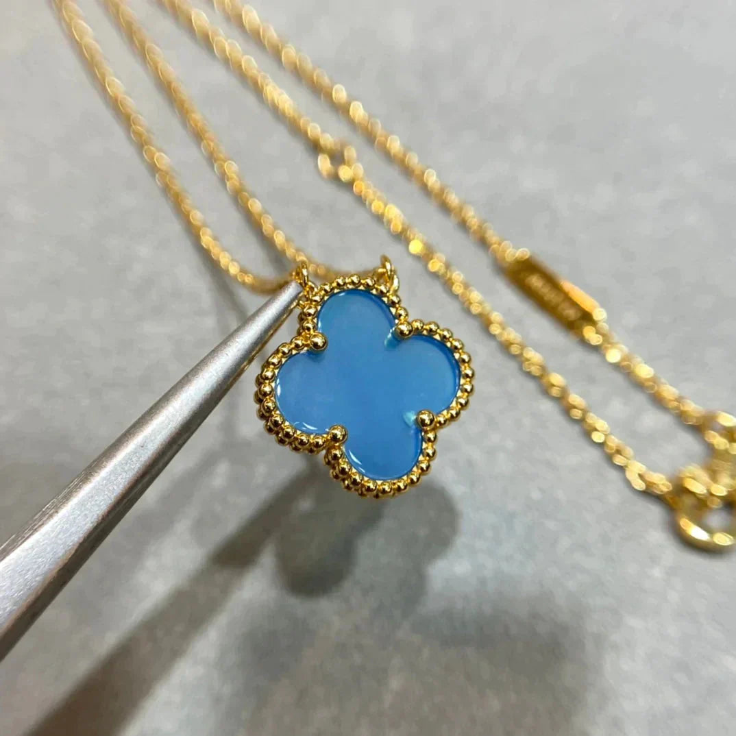[OAK JURI]CLOVER 15MM BLUE AGATE NECKLACE
