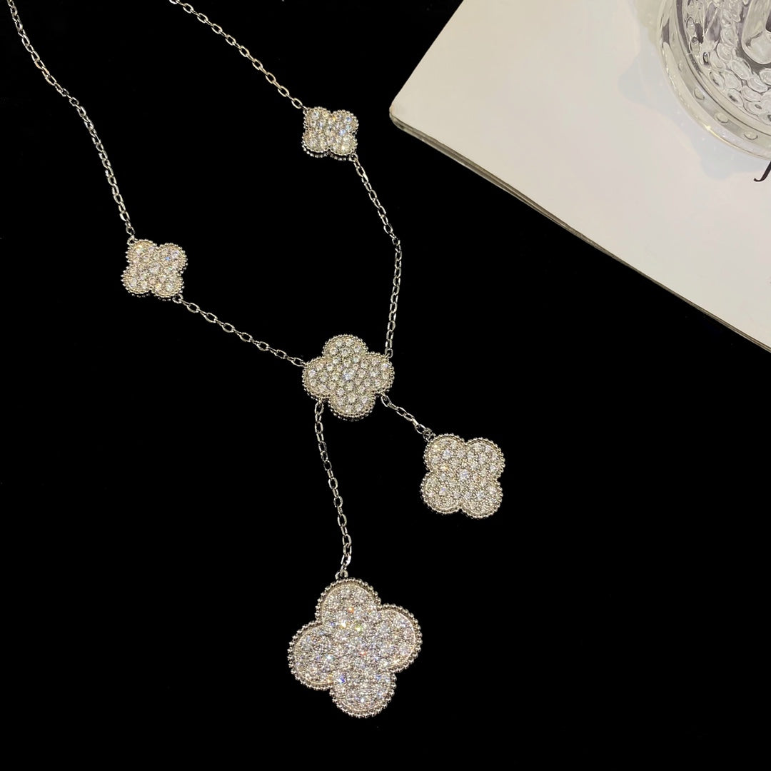 [OAK JURI]CLOVER 5 MOTIFS SILVER DIAMONDS NECKLACE