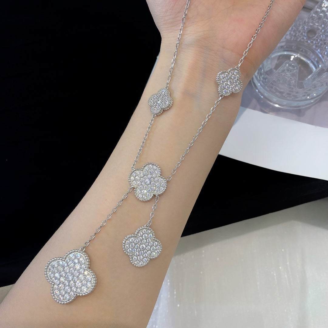 [OAK JURI]CLOVER 5 MOTIFS SILVER DIAMONDS NECKLACE