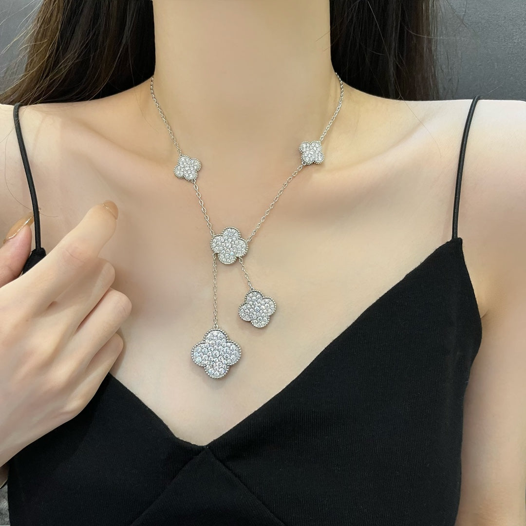 [OAK JURI]CLOVER 5 MOTIFS SILVER DIAMONDS NECKLACE