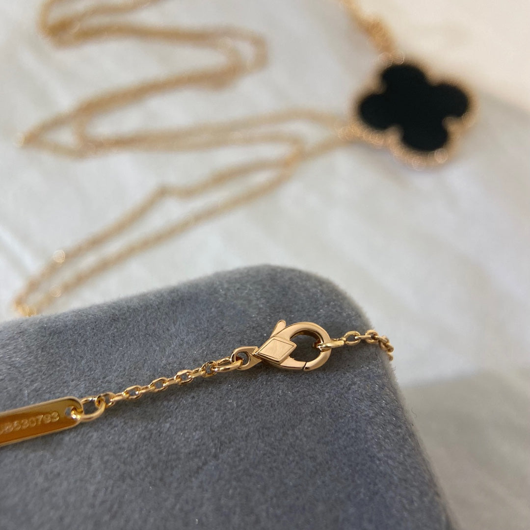 [OAK JURI]CLOVER 25MM NECKLACE GOLD ONYX