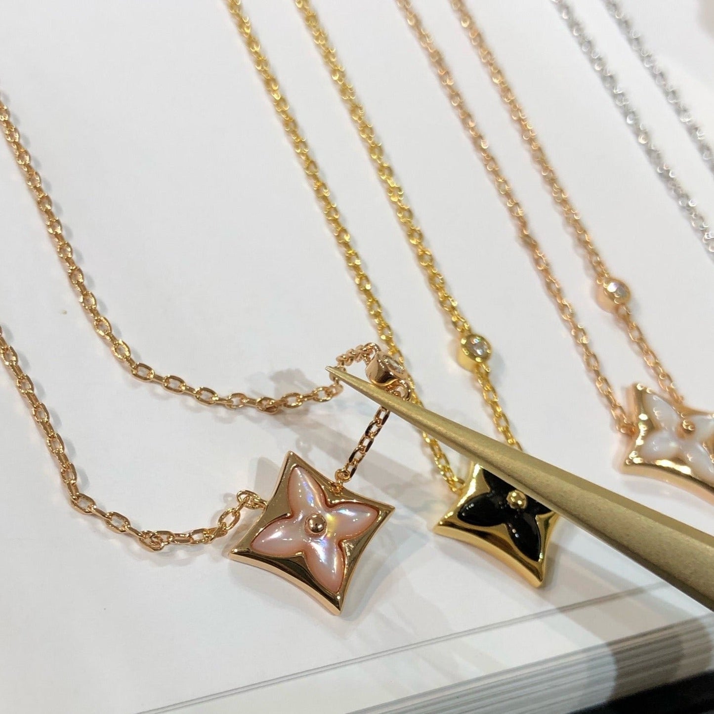 [OAK JURI]STAR BLACK MOP NECKLACE
