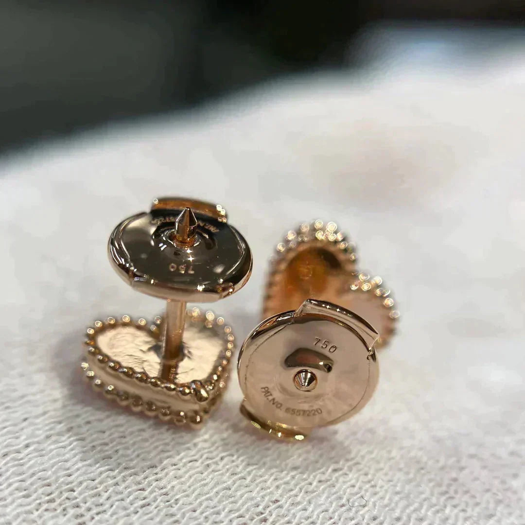 [OAK JURI]HEART CARNELIAN STUD EARRINGS