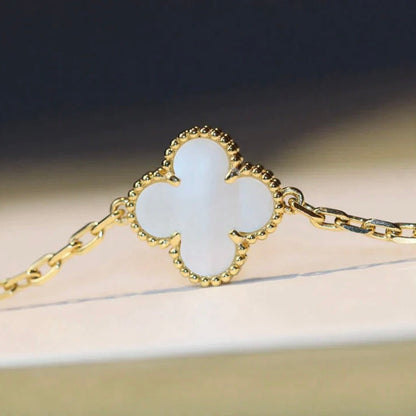[OAK JURI]CLOVER 20 MOTIFS WHITE MOP NECKLACE