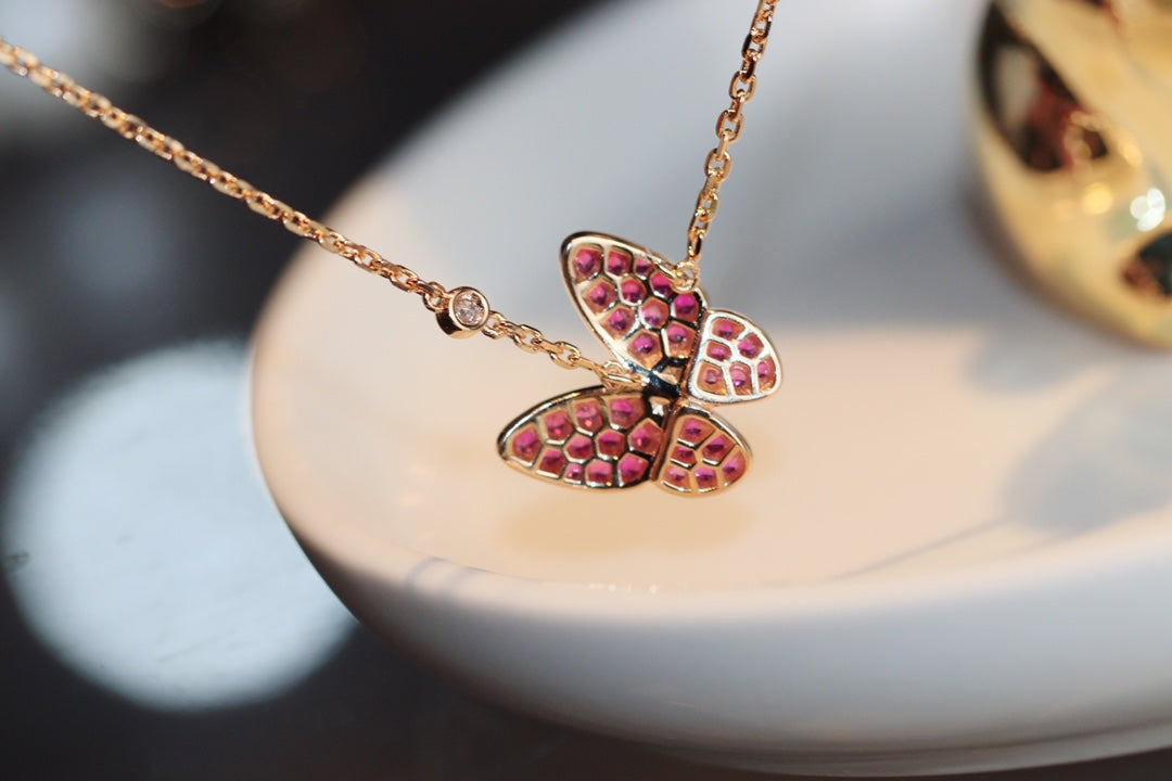 [OAK JURI]BUTTERFLY RED DIAMOND ROSE GOLD NECKLACE