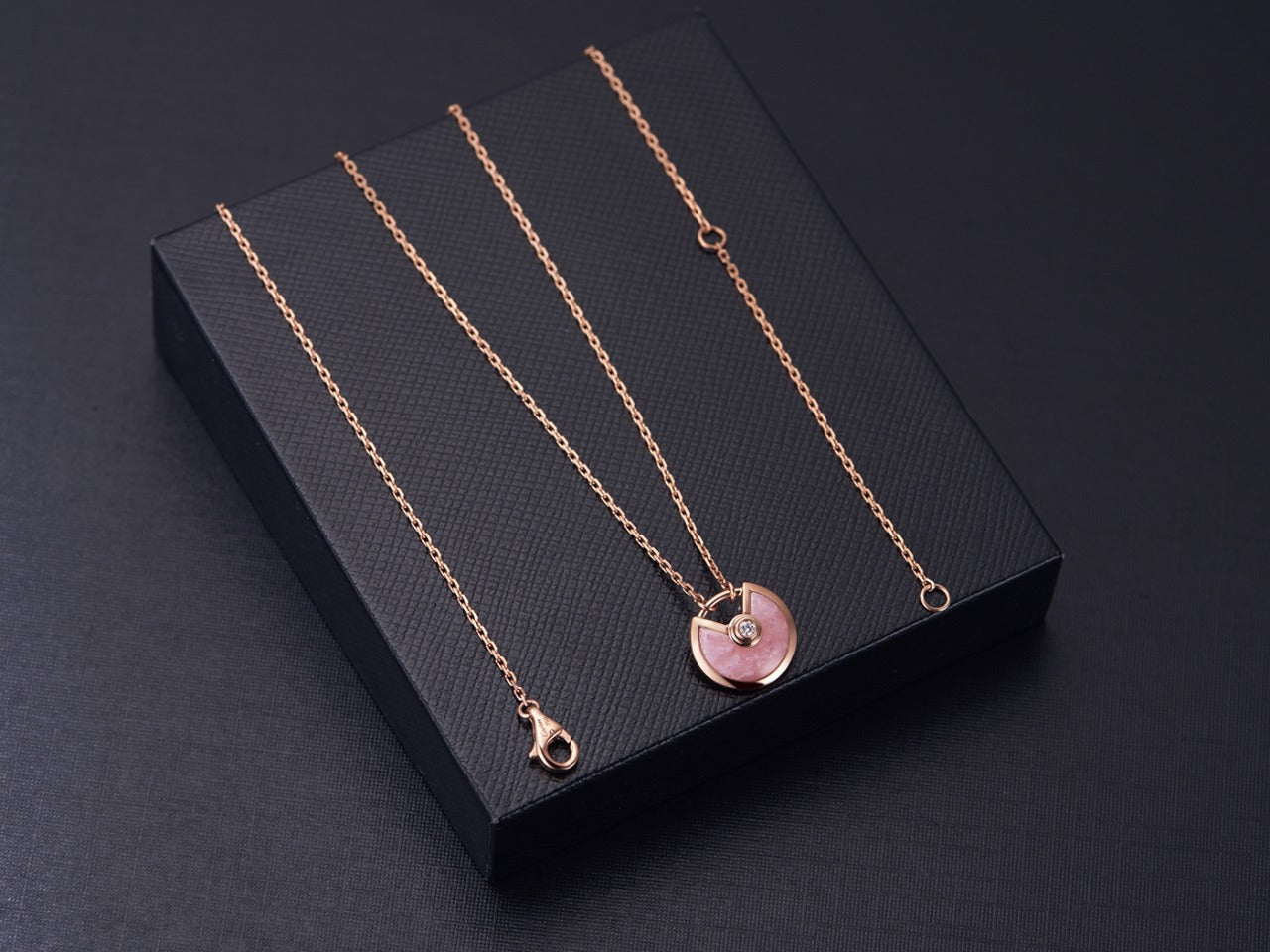 [OAK JURI]AMULETTE ROSE GOLD PINK MOP NECKLACE