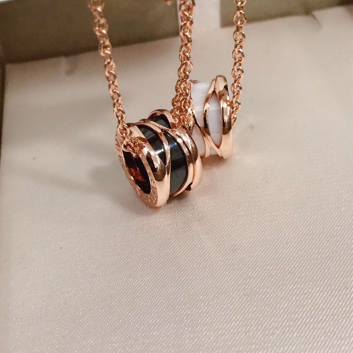 [OAK JURI]ZERO 1 FOUR BAND PINK GOLD CERAMIC