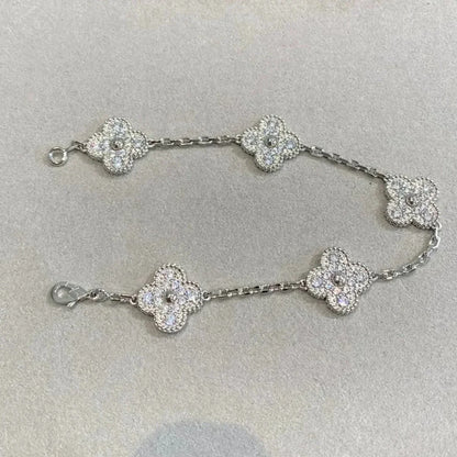[OAK JURI] CLOVER 5 MOTIF FULL DIAMOND BRACELET COLLECTION