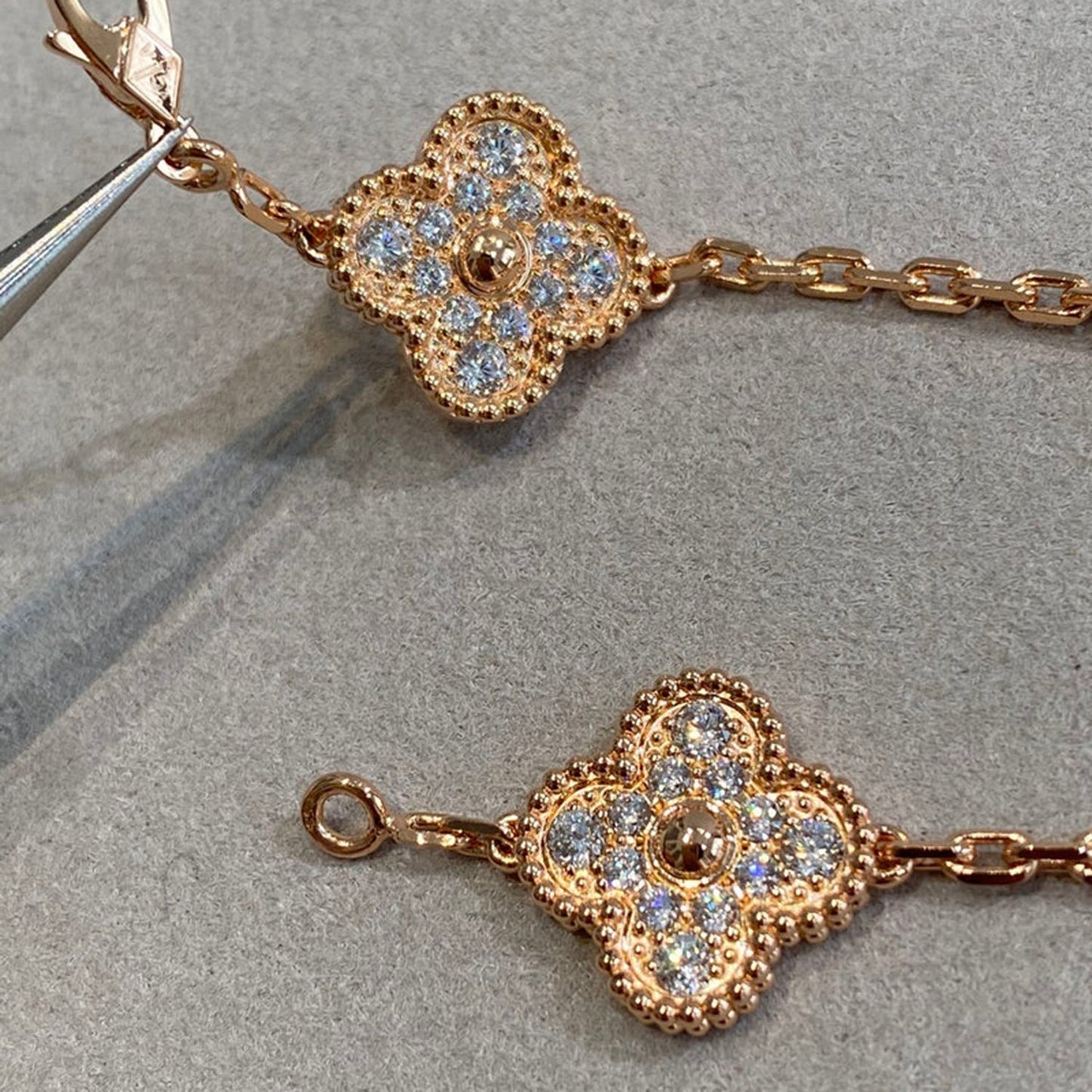 [OAK JURI]CLOVER 5 MOTIFS  FULL DIAMOND BRACELET