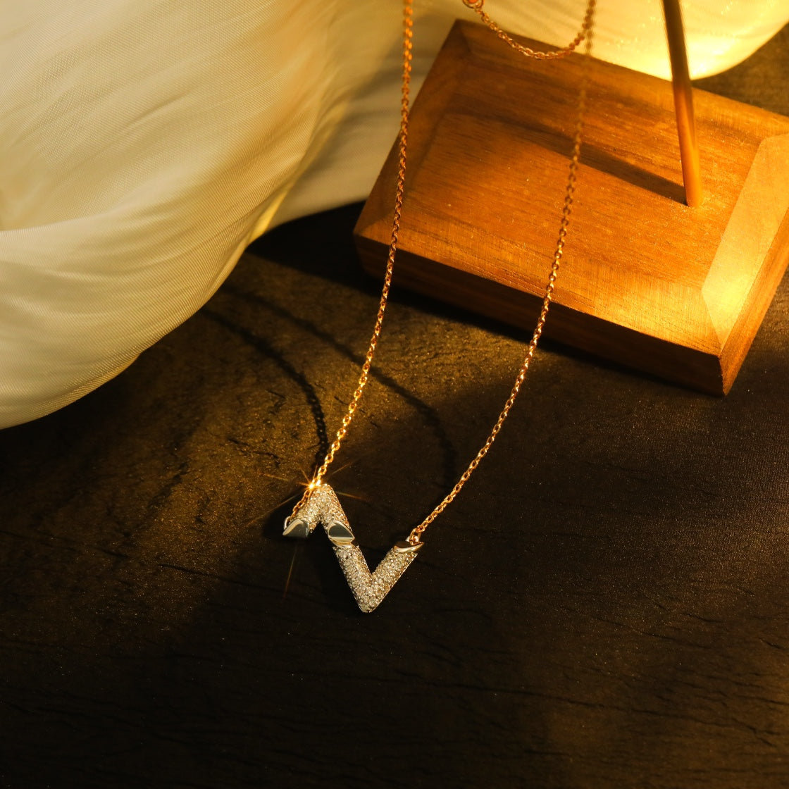 [OAK JURI]VOLT SILVER DIAMOND PEDANT NECKLACE
