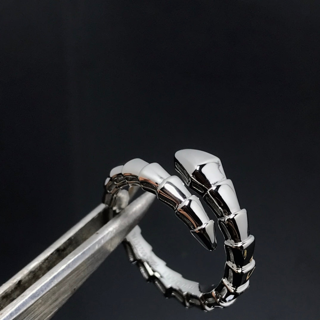 [OAK JURI]SERPENTS RING