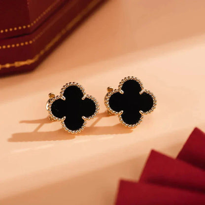 [OAK JURI]CLOVER MEDIUM 1 MOTIFS  ONYX STUD EARRINGS