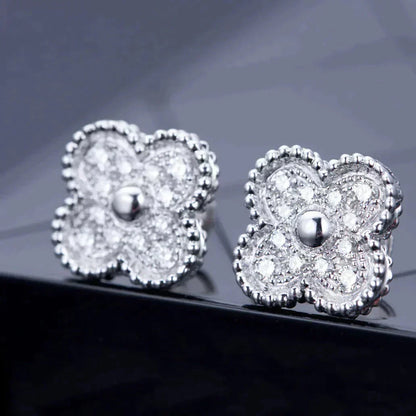 [OAK JURI]CLOVER 1 MOTIFS DIAMOND STUD EARRINGS SILVER