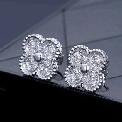 [OAK JURI]CLOVER 1 MOTIFS DIAMOND STUD EARRINGS SILVER