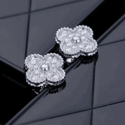 [OAK JURI]CLOVER 1 MOTIFS DIAMOND STUD EARRINGS SILVER