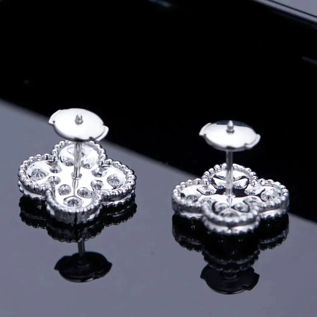 [OAK JURI]CLOVER 1 MOTIFS DIAMOND STUD EARRINGS SILVER