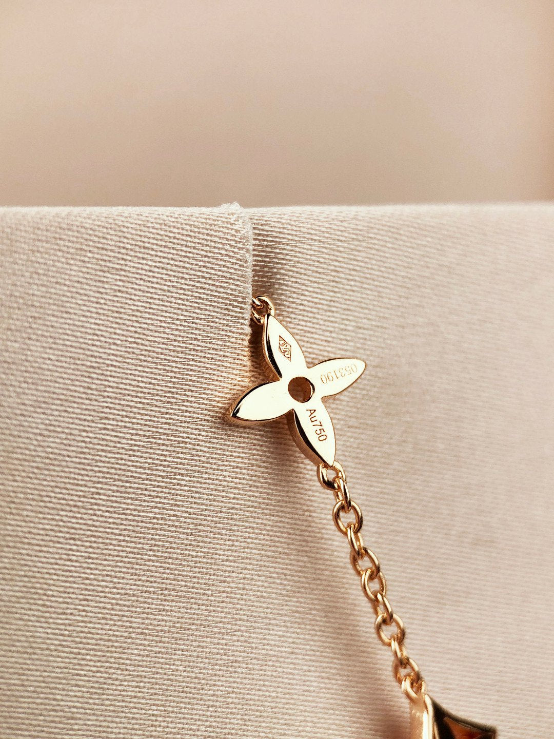 [OAK JURI]STAR AND SUN 7 MOTIFS GOLD BRACELET