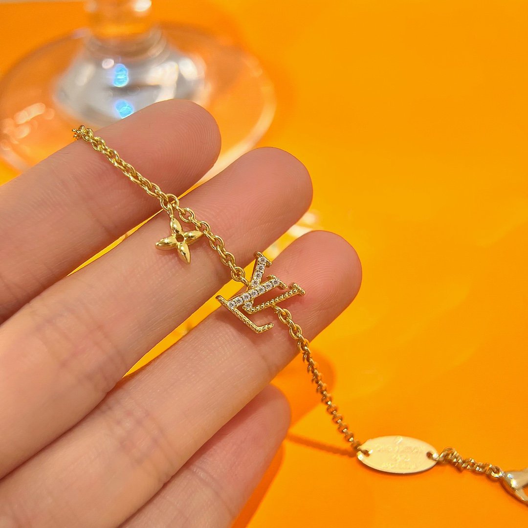 [OAK JURI]LOGO STAR MOTIF GOLD BRACELET