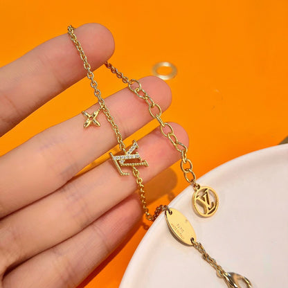 [OAK JURI]LOGO STAR MOTIF GOLD BRACELET