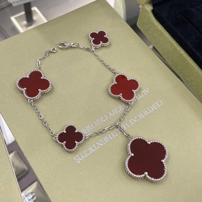 [OAK JURI]CLOVER 5 MOTIFS SIVLER CARNELIAN BRACELET