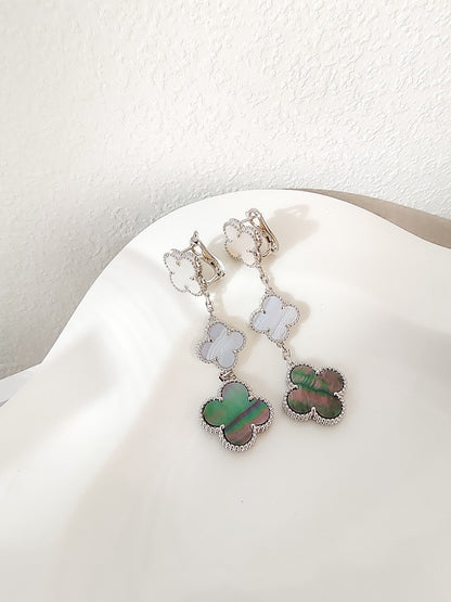 [OAK JURI]CLOVER 3 MOTIFS CHALCEDONY DARK MOP SILVER EARRINGS