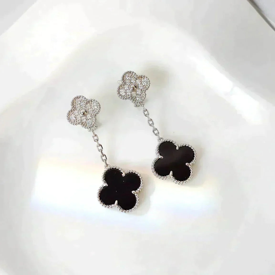 [OAK JURI]CLOVER 2 MOTIFS  DIAMOND ONYX EARRINGS SILVER