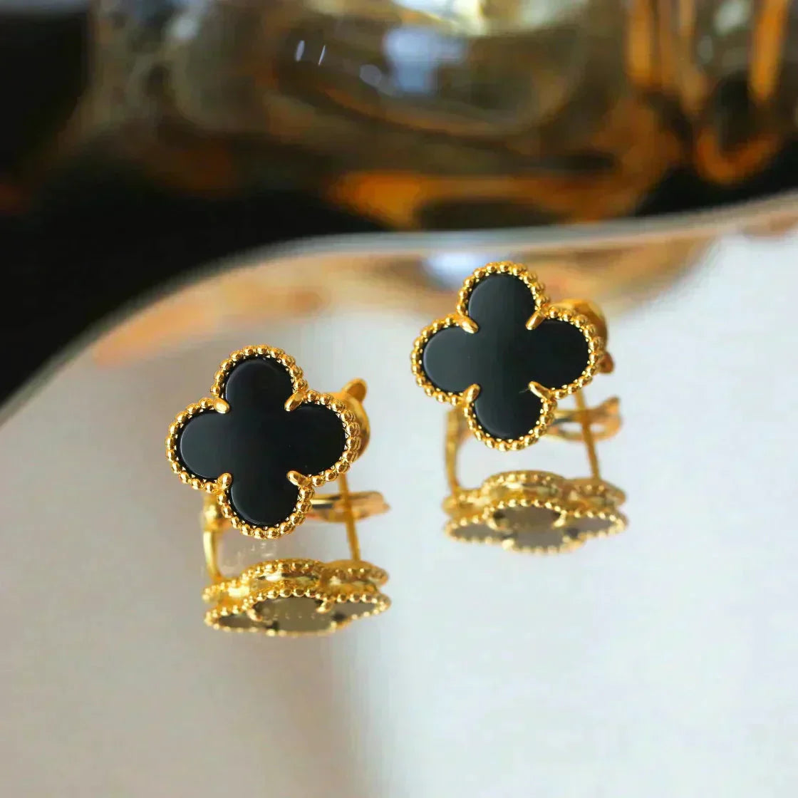 [OAK JURI]CLOVER MEDIUM 1 MOTIFS  ONYX STUD EARRINGS