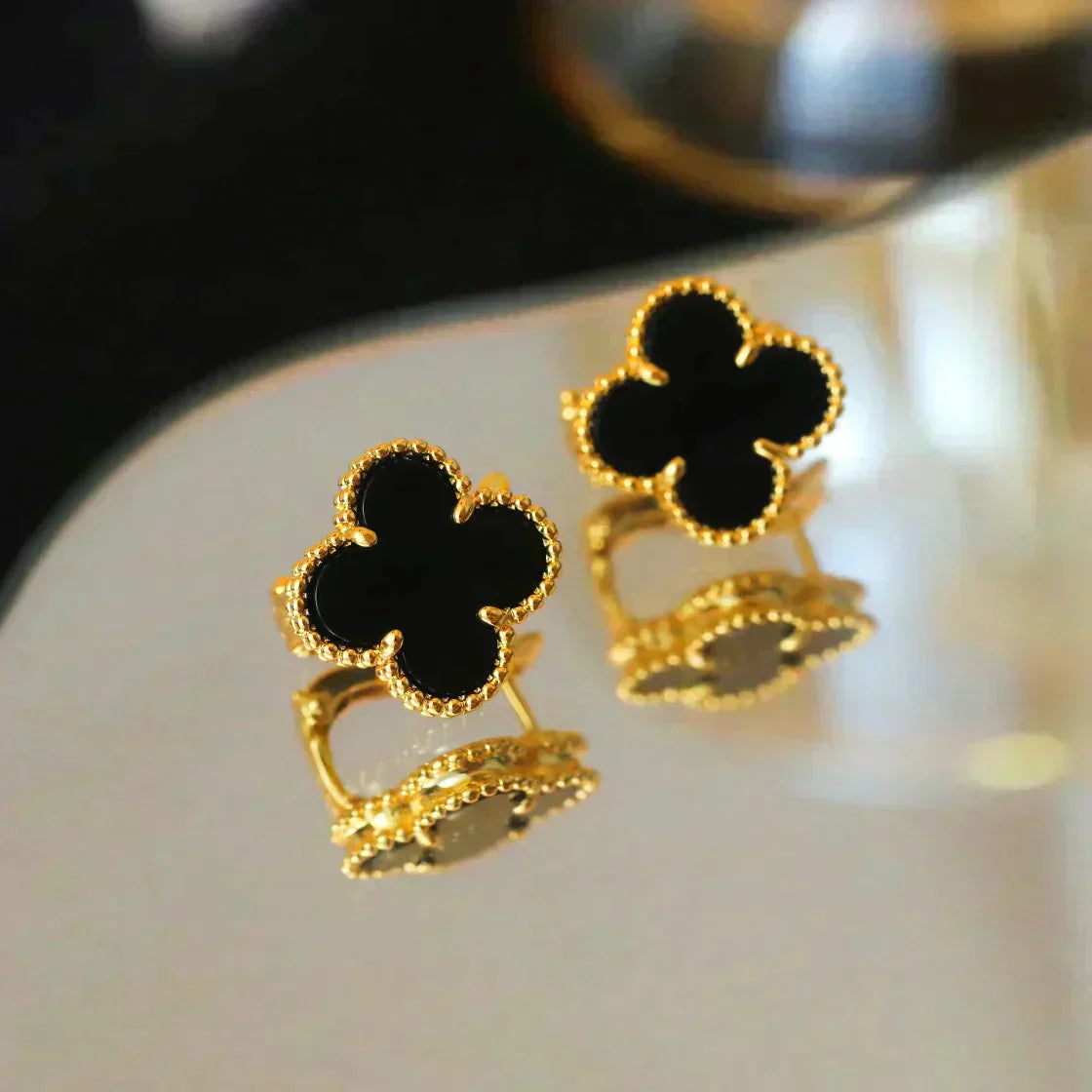 [OAK JURI]CLOVER MEDIUM 1 MOTIFS  ONYX STUD EARRINGS