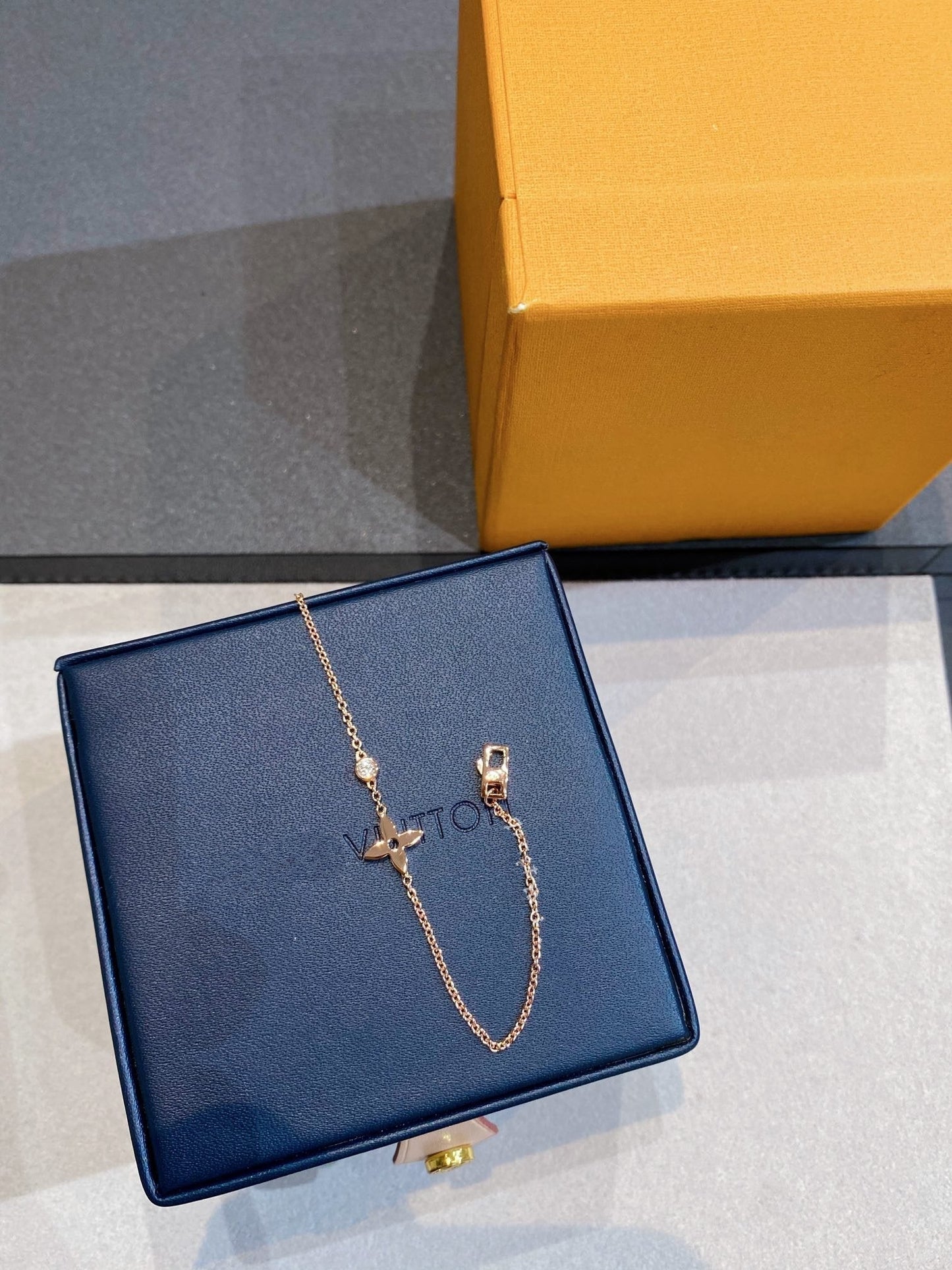 [OAK JURI]STAR DIAMOND PINK GOLD BRACELET