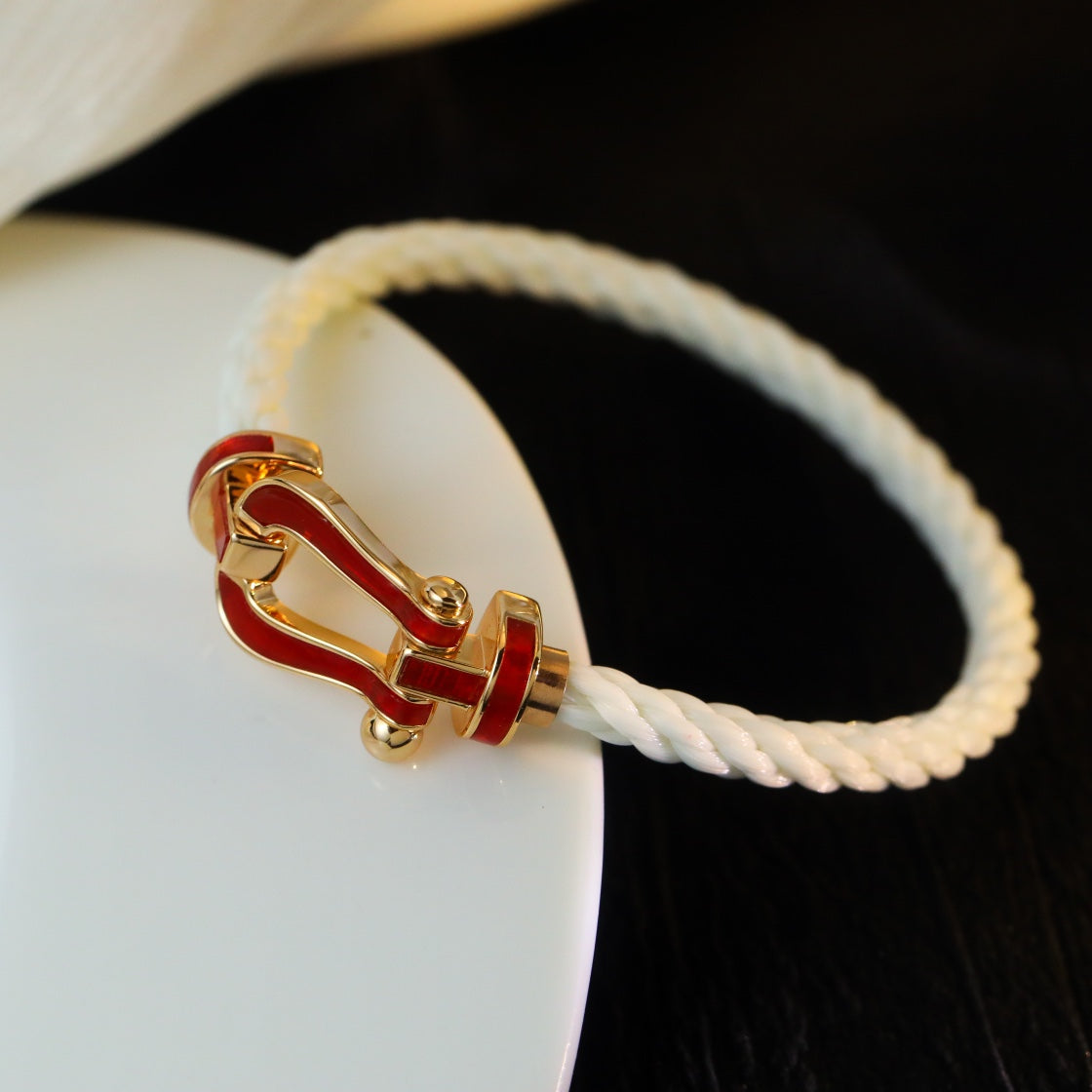 [OAK JURI]FORCE 10 WHITE TEXTILE DIAMOND PAVED