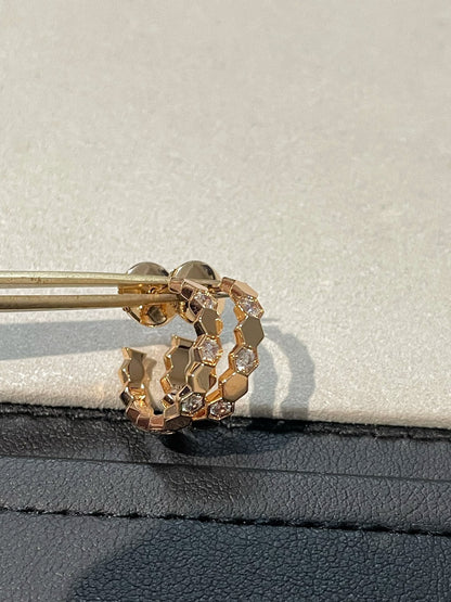 [OAK JURI]Hollow Design Four-Leaf Clover Flower Shape Ring