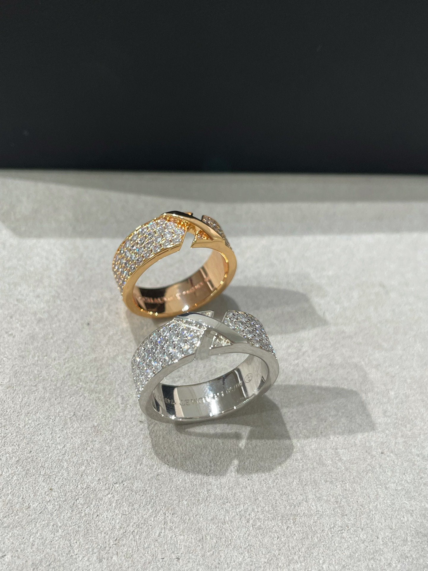 [OAK JURI]LIENS EVIDENCE  DIAMOND PAVED RING