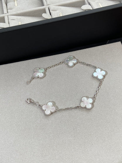 [OAK JURI]CLOVER SILVER MOP 5 MOTIF BRACELET
