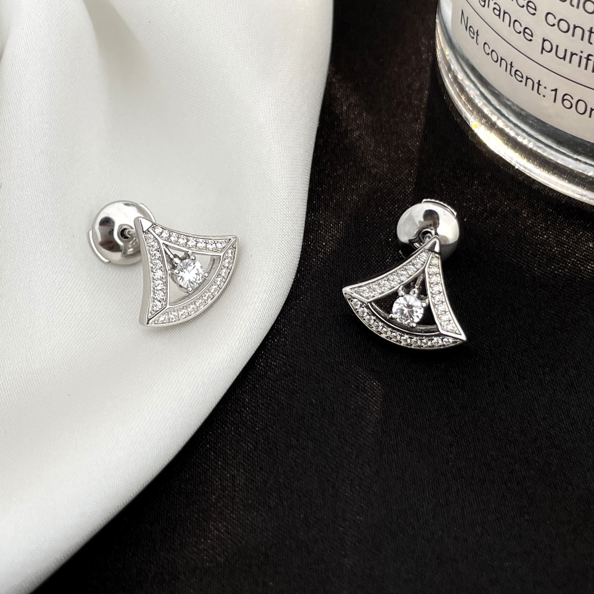[OAK JURI]DREAM MINI DIAMOND STUD EARRINGS