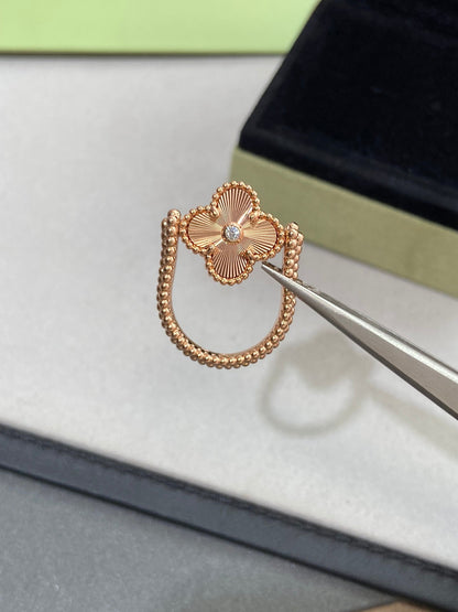 [OAK JURI]CLOVER RIVERSIBLE ROSE GOLD RING