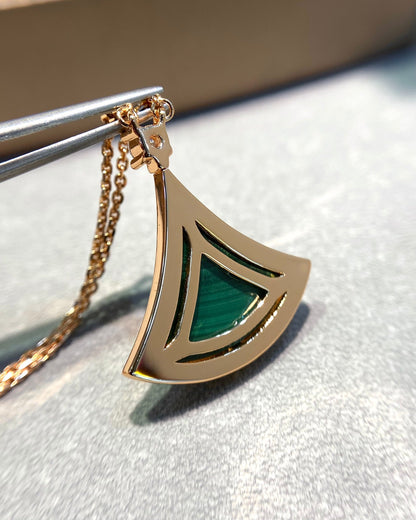 [OAK JURI]DREAM MALACHITE DIAMOND PAVED PINK GOLD NECKLACE