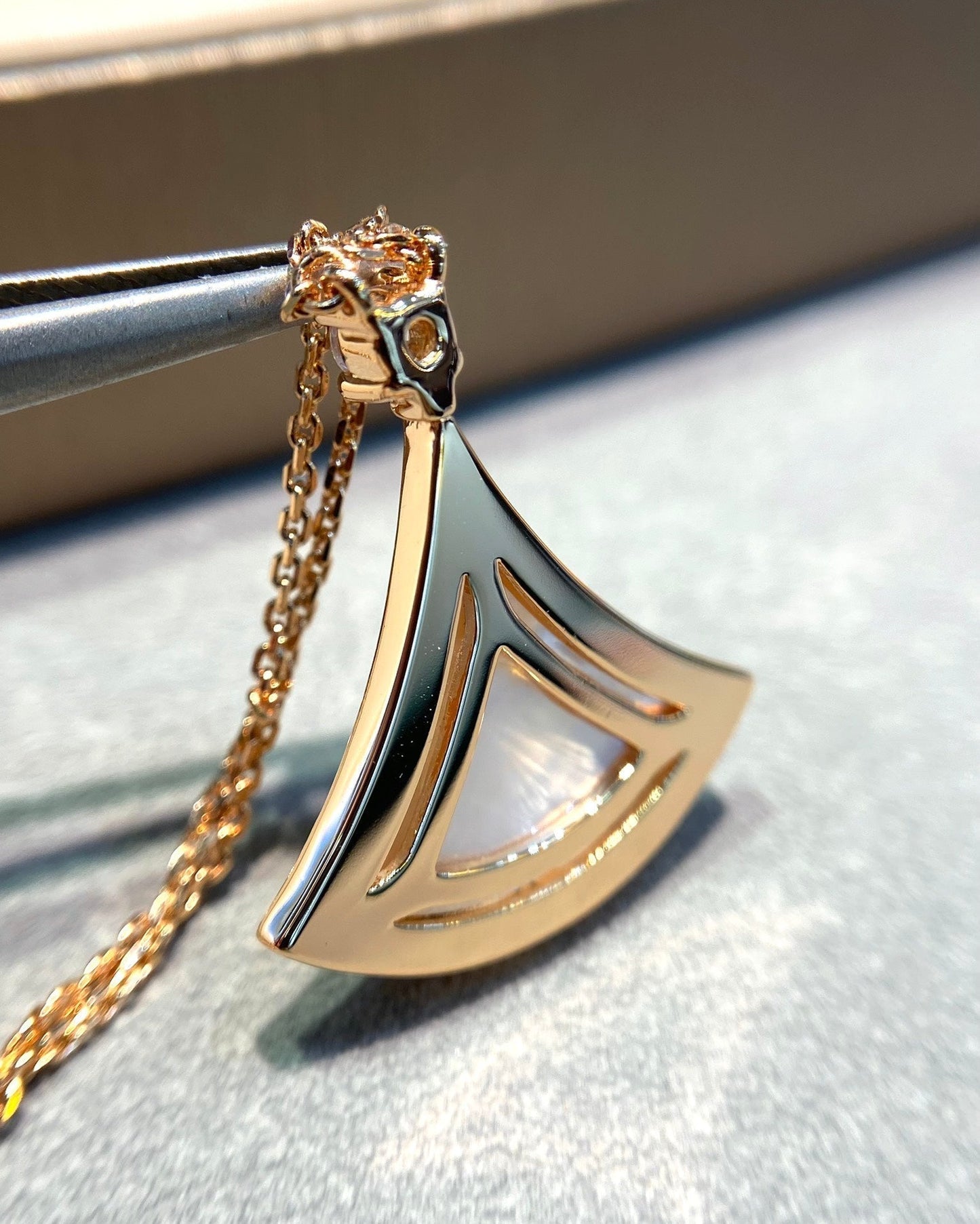[OAK JURI]DREAM MOP DIAMOND PAVED PINK GOLD NECKLACE
