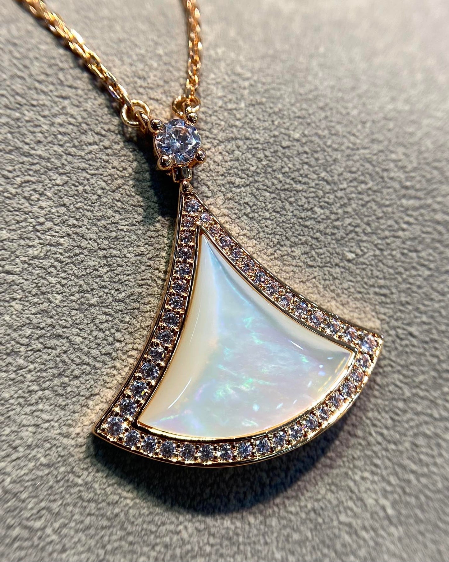 [OAK JURI]DREAM MOP DIAMOND PAVED PINK GOLD NECKLACE